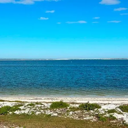 Lighthouse Point 325 Villa